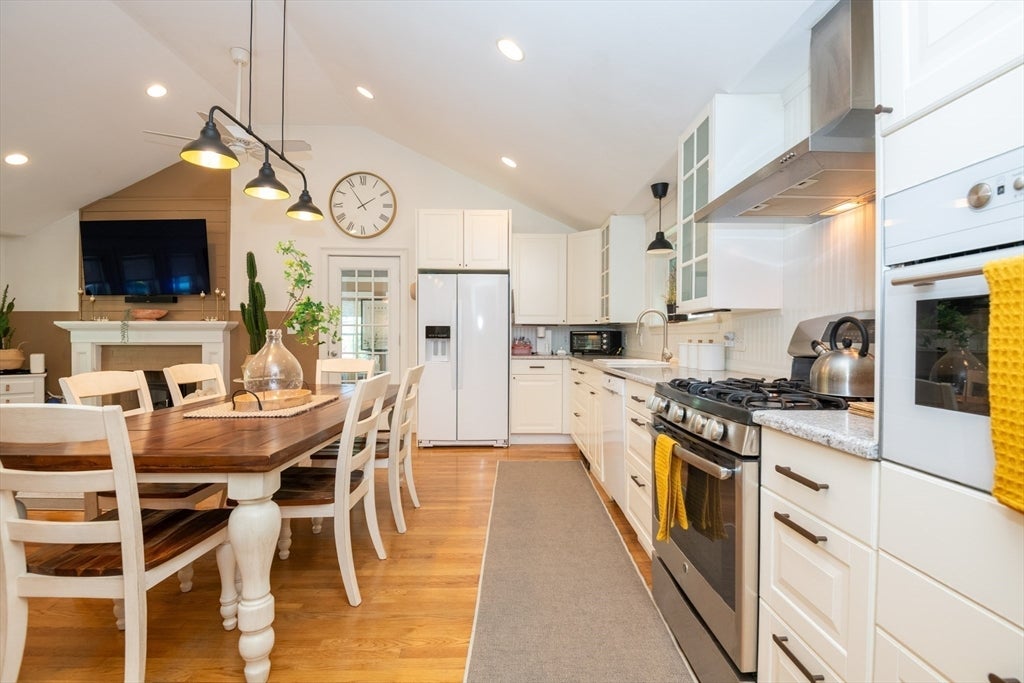 77 Washington St, Stoneham, MA, 77 Washington St, Stoneham, MA Photo #18