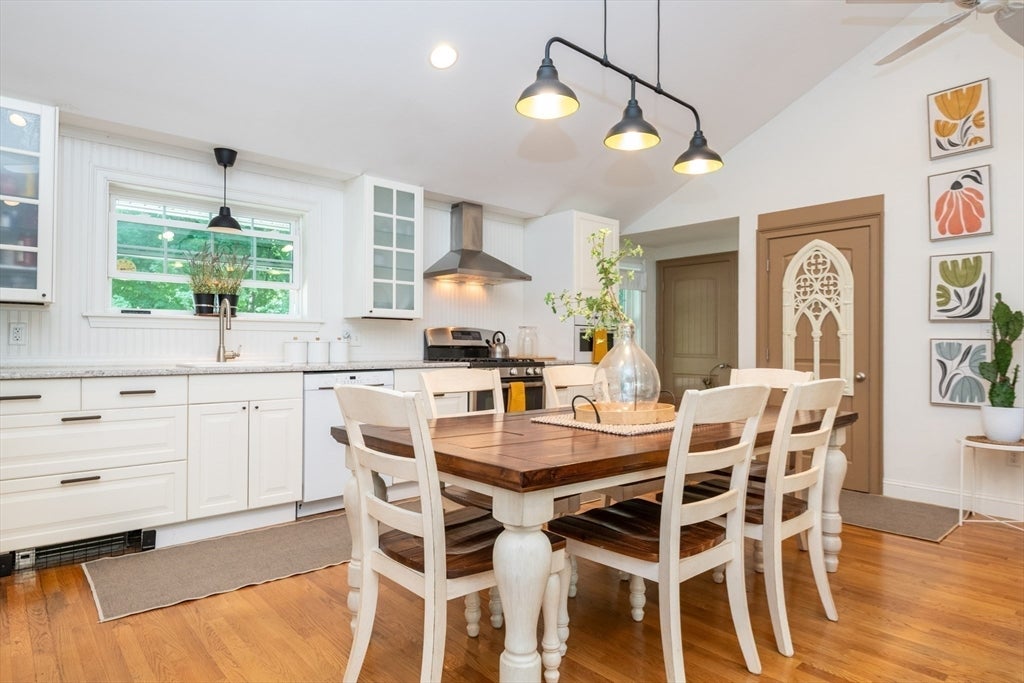 77 Washington St, Stoneham, MA, 77 Washington St, Stoneham, MA Photo #19