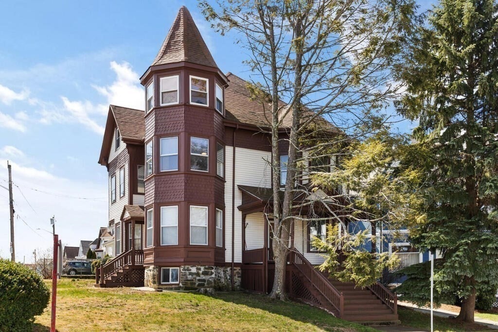 30 Francis St #2, Malden, MA Photo #2