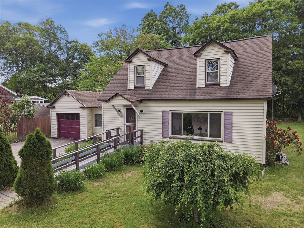 17 Buttonwood Place