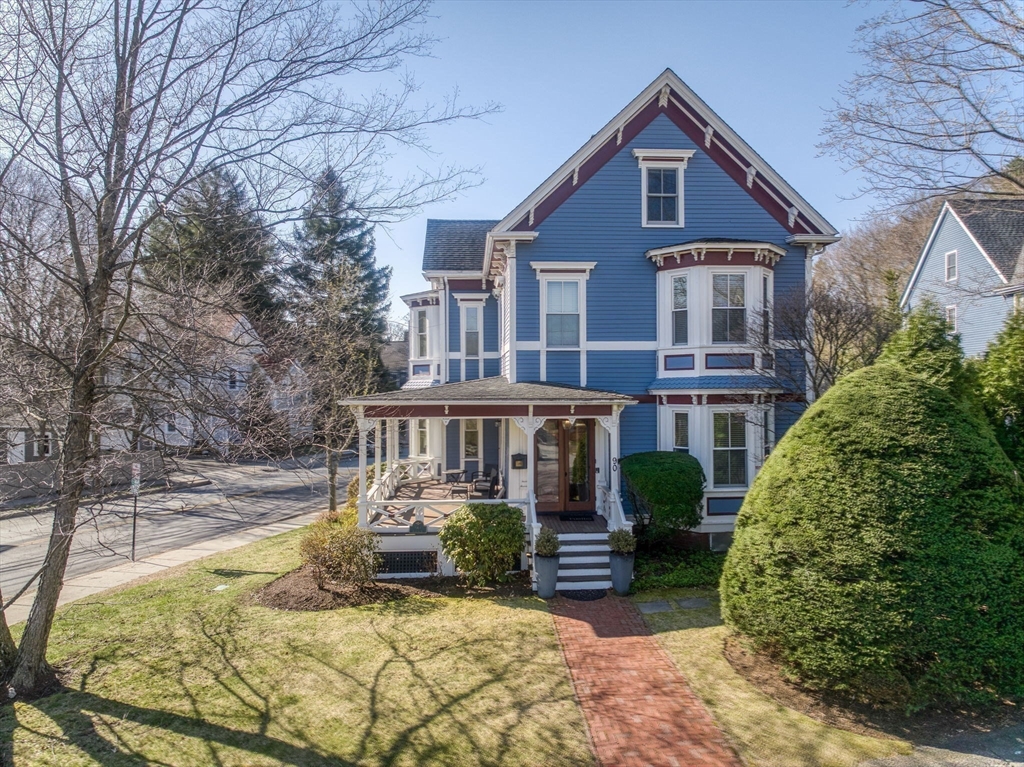 90 Highland Ave