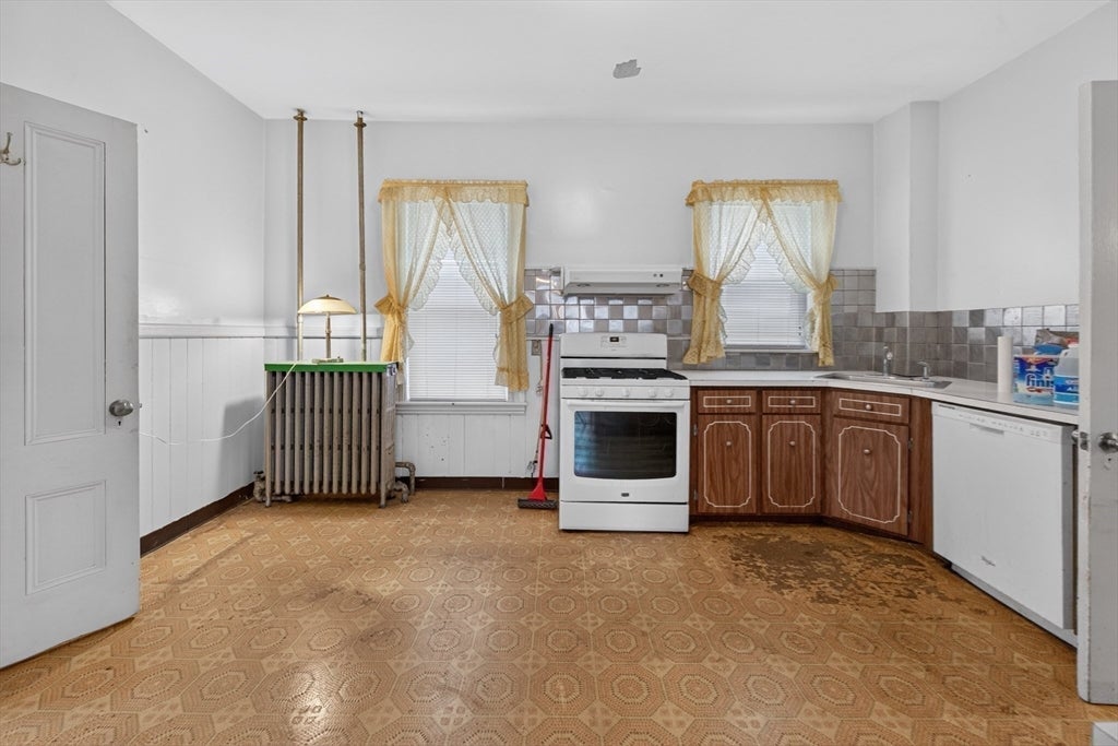 156 Broadway, Malden, MA, 156 Broadway, Malden, MA Photo #6