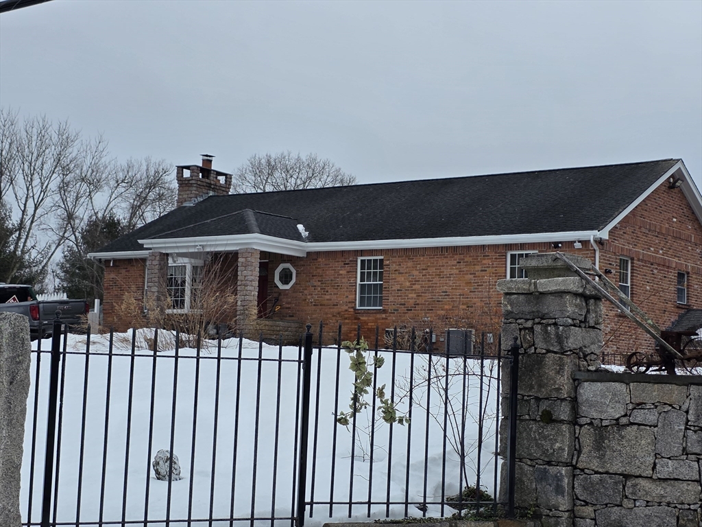 700 Old Fall River Rd 1-2