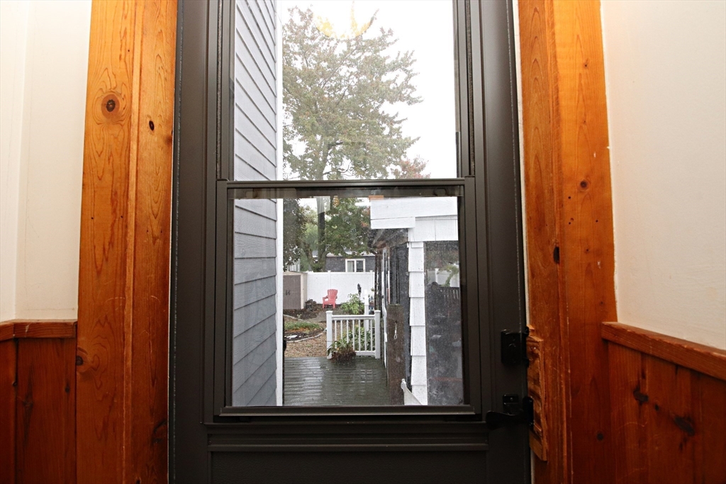 Saugus, Massachusetts 01906, United States, 4 Bedrooms Bedrooms, ,2 BathroomsBathrooms,Residential,Active,228101