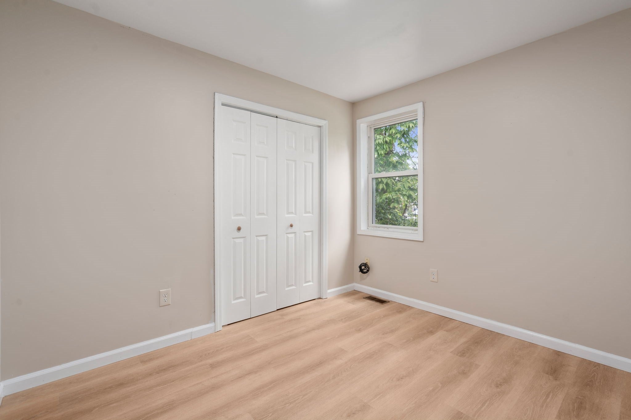 28 Dawes St, Springfield, MA, 28 Dawes St, Springfield, MA Photo #35