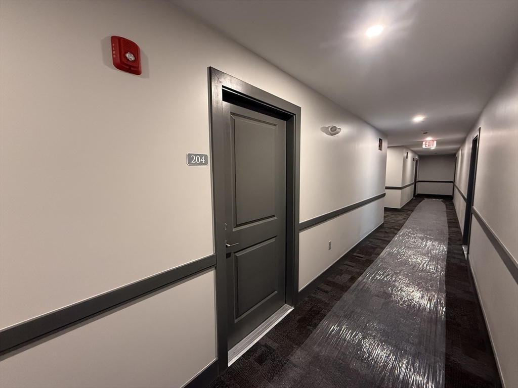 251 Sladen Street 204