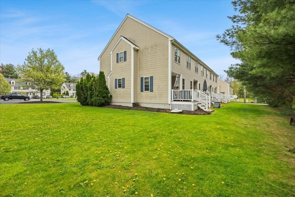 33 Old Cedar Village 33