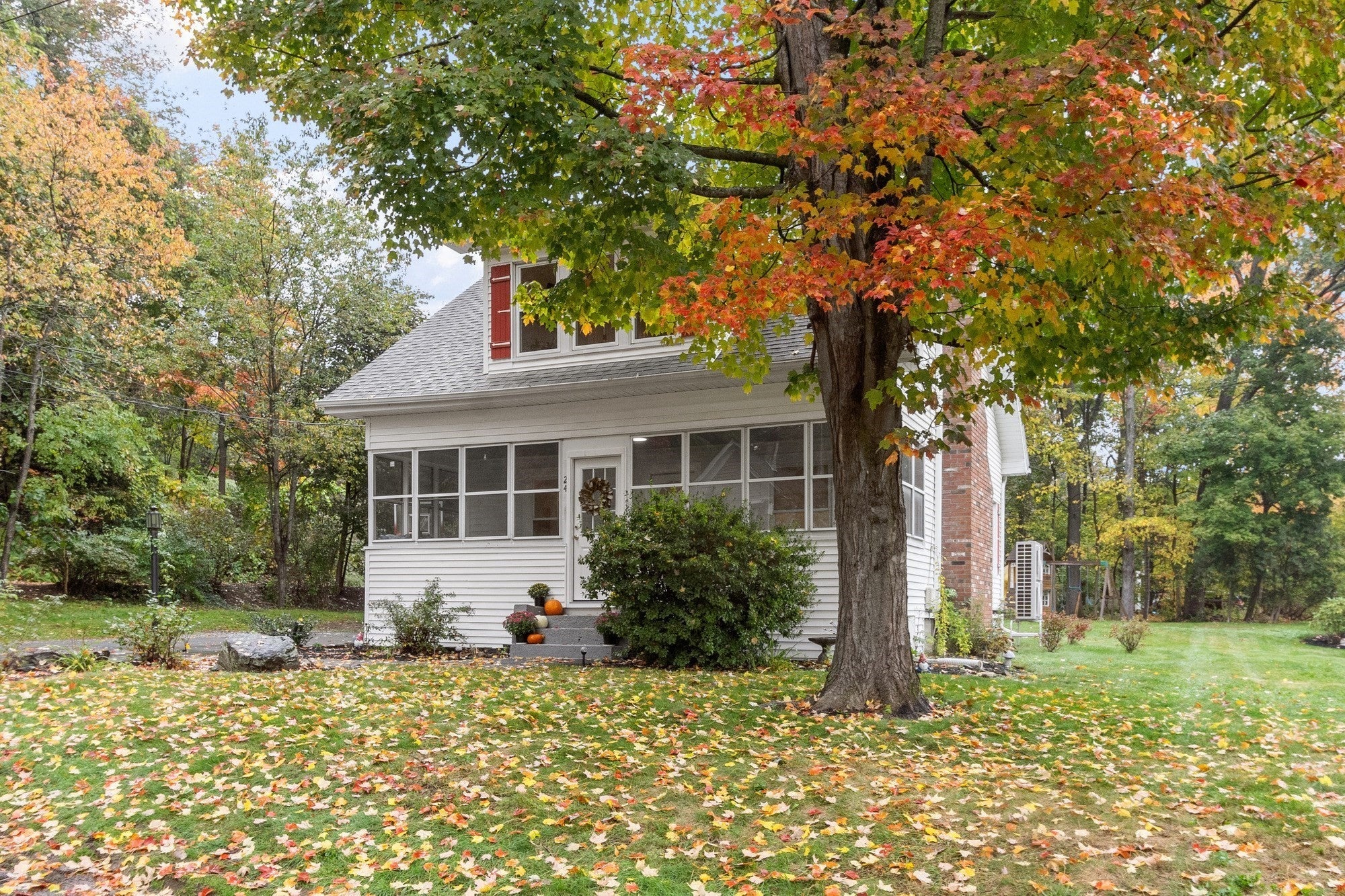 24 Dewey Ave, Boylston, MA, 24 Dewey Ave, Boylston, MA Photo #5