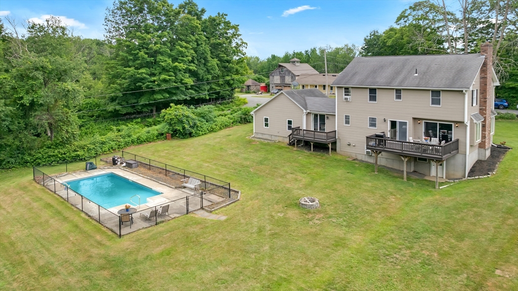 157 Podunk Rd