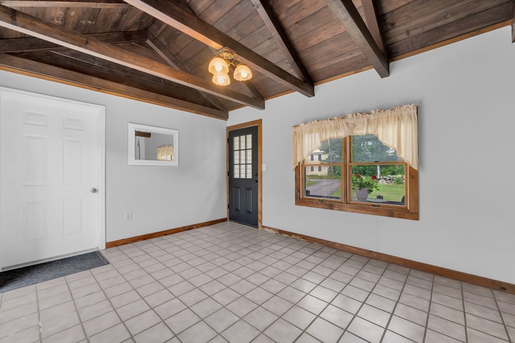 157 Podunk Rd