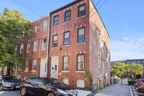 211 W 9th St Boston MA 02127