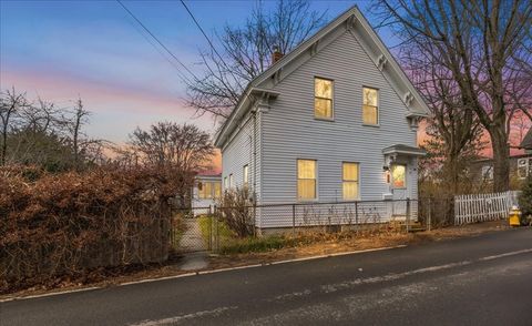 21 Border St Lawrence MA 01843