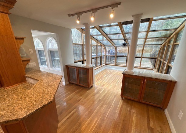 10 Crestwood Rd