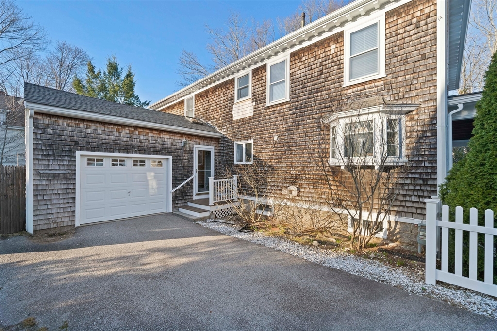 1 Bay View Avenue