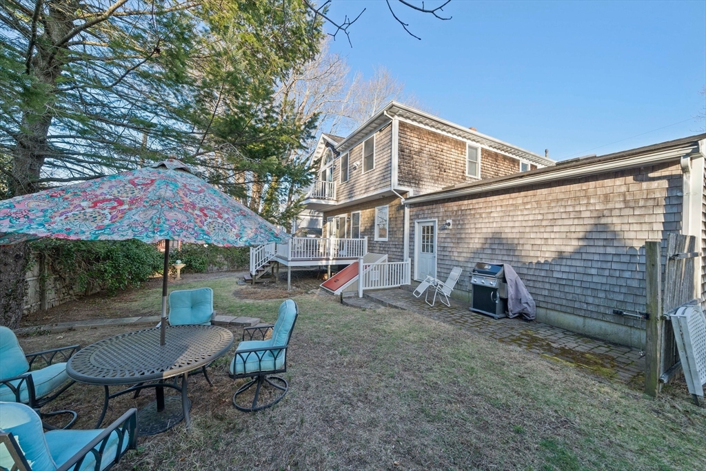 1 Bay View Avenue