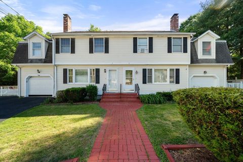Photo of 7 Ivy Cir #7, Norwood, MA 02062 (MLS # 73533917)