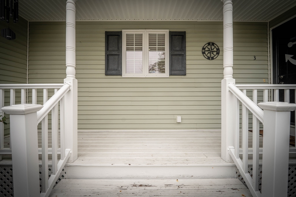 3 Lynne Rd