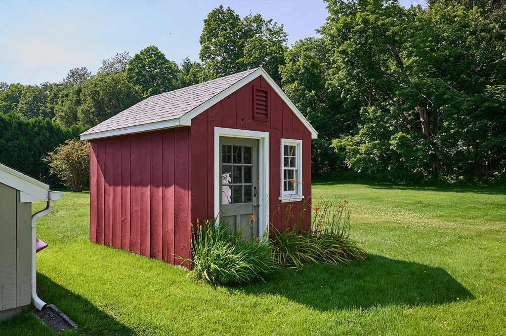 35 Meadow Lane, Greenfield, MA, 35 Meadow Lane, Greenfield, MA Photo #30