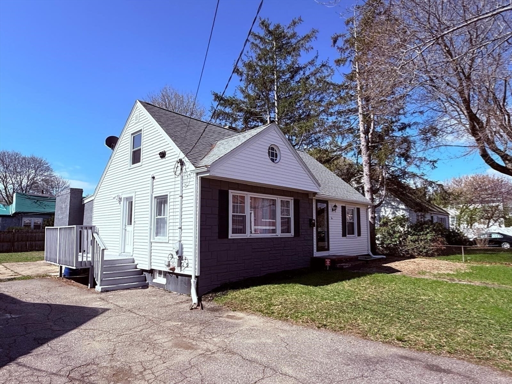 3-A Veterans Memorial Dr