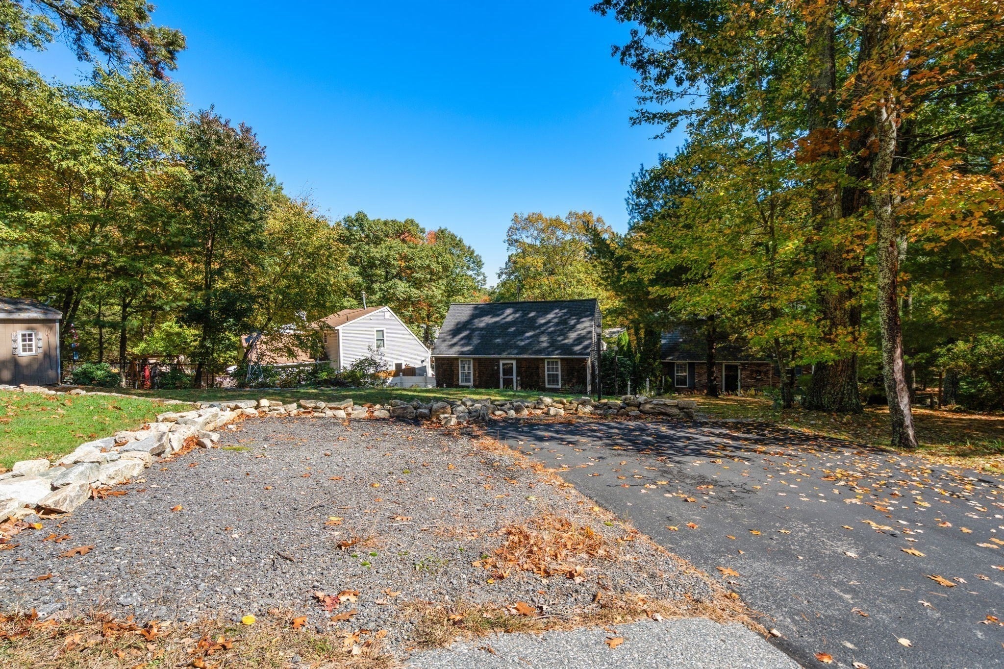 4 Williamsburg Dr, Uxbridge, MA Photo #5