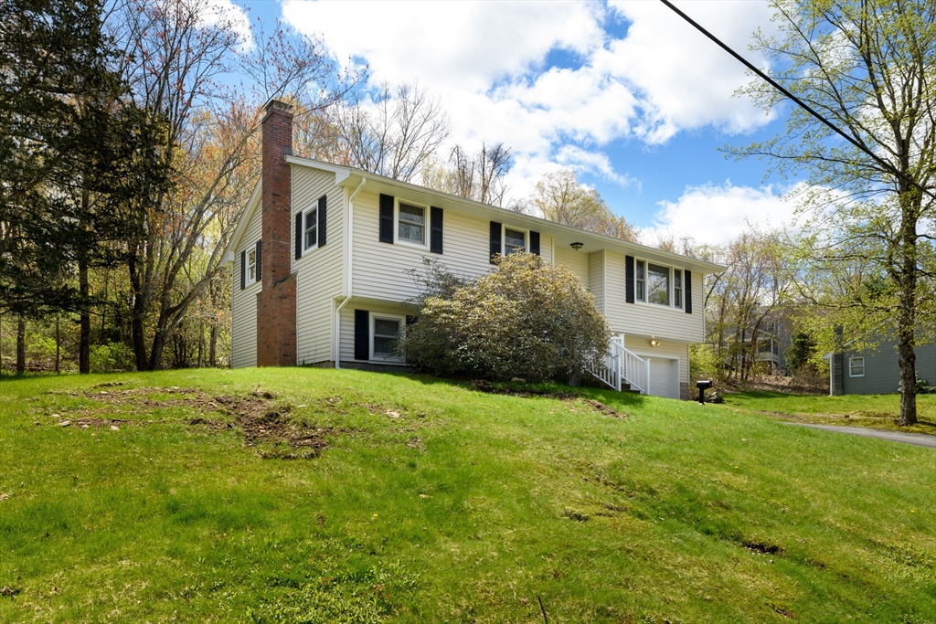 9 Ash Ln