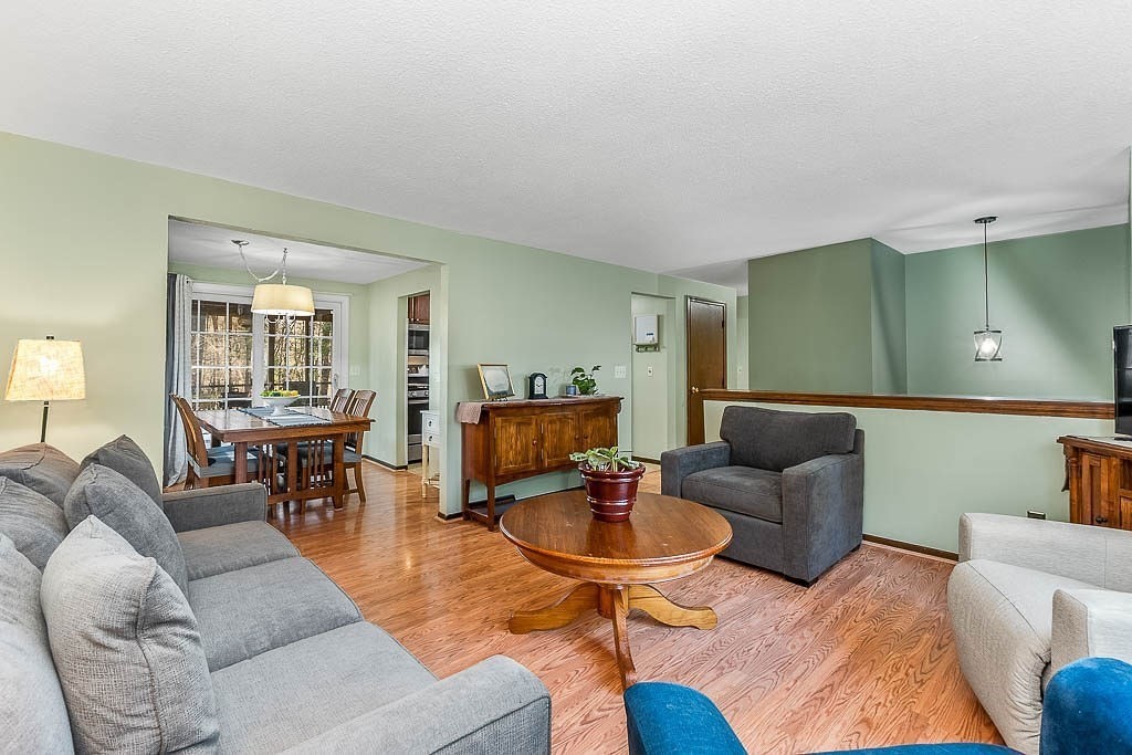 74 Anna Dr