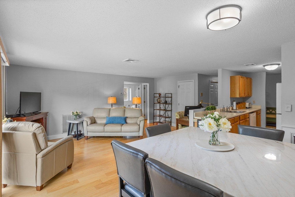 181 Littleton Rd 333
