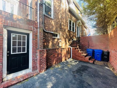 28 Wolcott Rd Brookline MA 02467