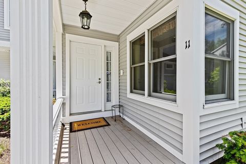 11 Holly Ct 11 Rockland MA 02370