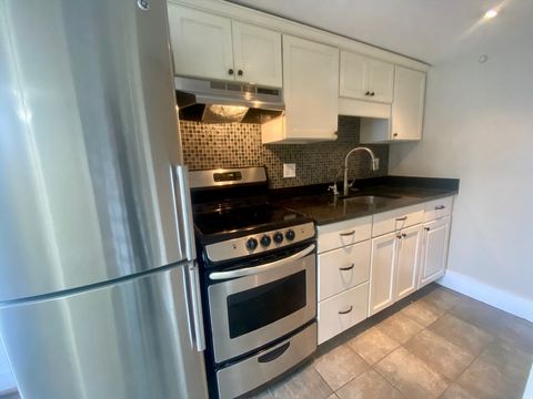 Photo of 35 Broad St #3, Newburyport, MA 01950 (MLS # 73458252)