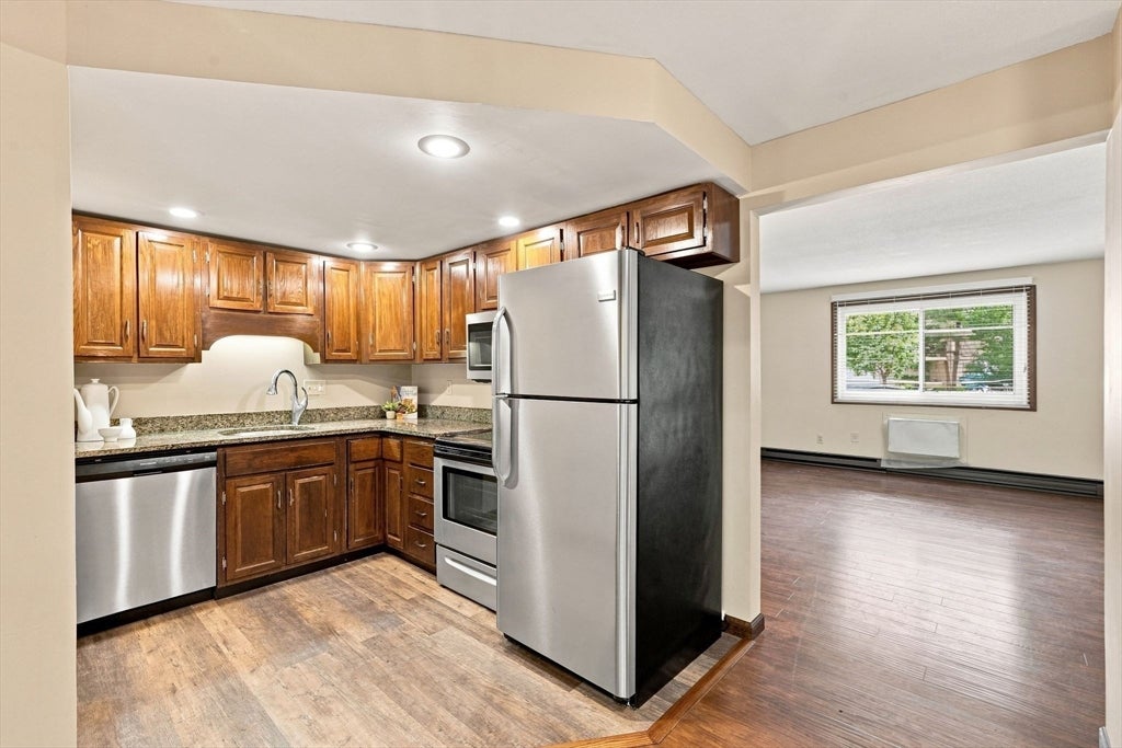 73 Bridge St #6, Northampton, MA, 73 Bridge St #6, Northampton, MA Photo #9