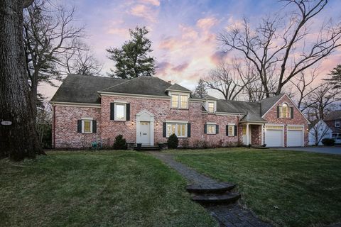 23 Greenwich Road Longmeadow MA 01106