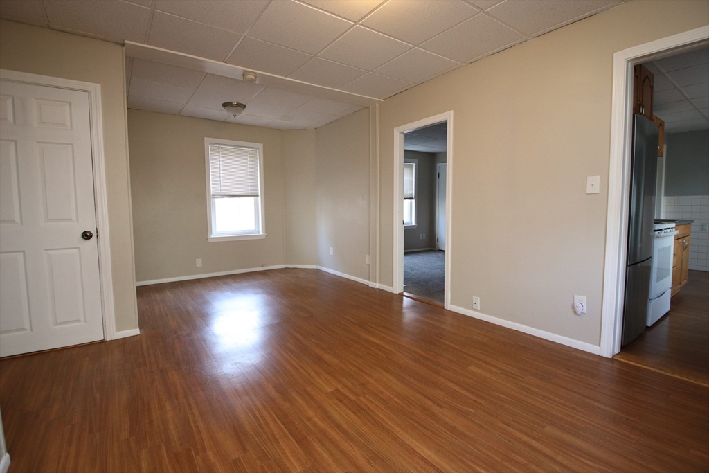 Malden, Massachusetts 02148, United States, 4 Bedrooms Bedrooms, ,2 BathroomsBathrooms,Residential,Pending,118921