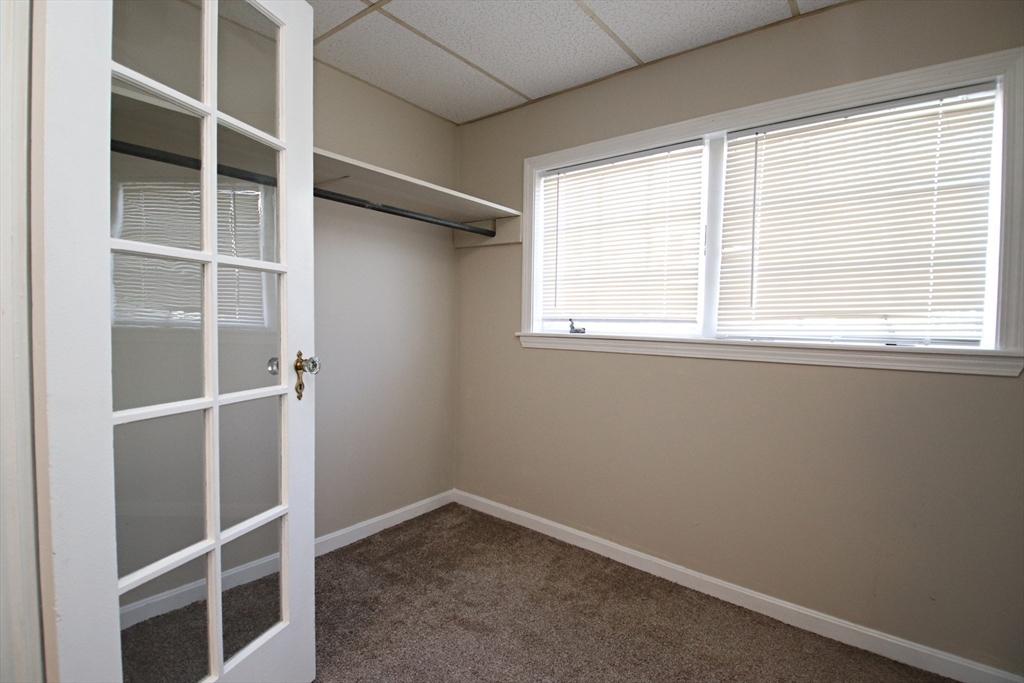 Malden, Massachusetts 02148, United States, 4 Bedrooms Bedrooms, ,2 BathroomsBathrooms,Residential,Pending,118921