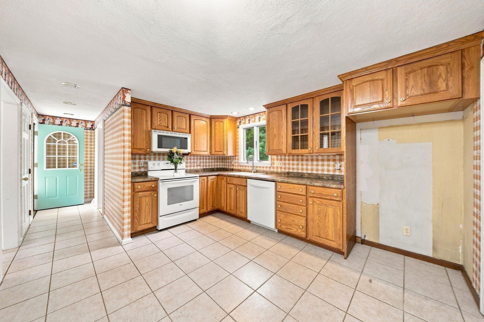299 Old Westford Road, Chelmsford, MA Photo #10