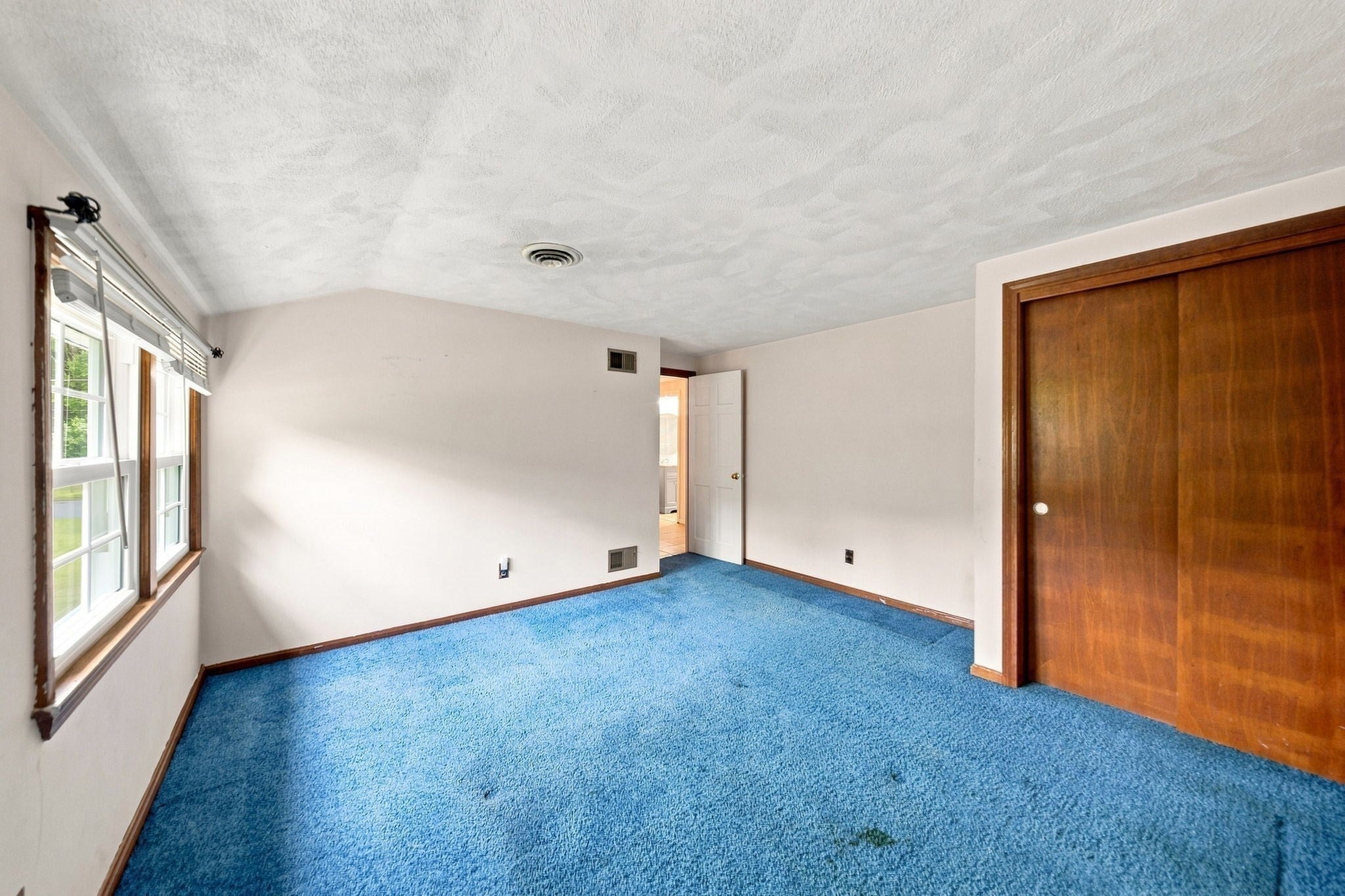 299 Old Westford Road, Chelmsford, MA Photo #27