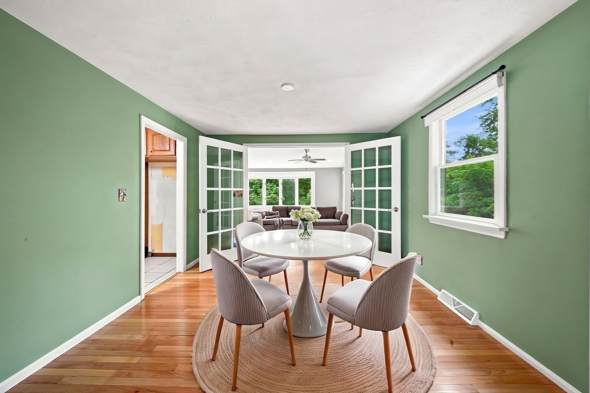 299 Old Westford Road, Chelmsford, MA Photo #9