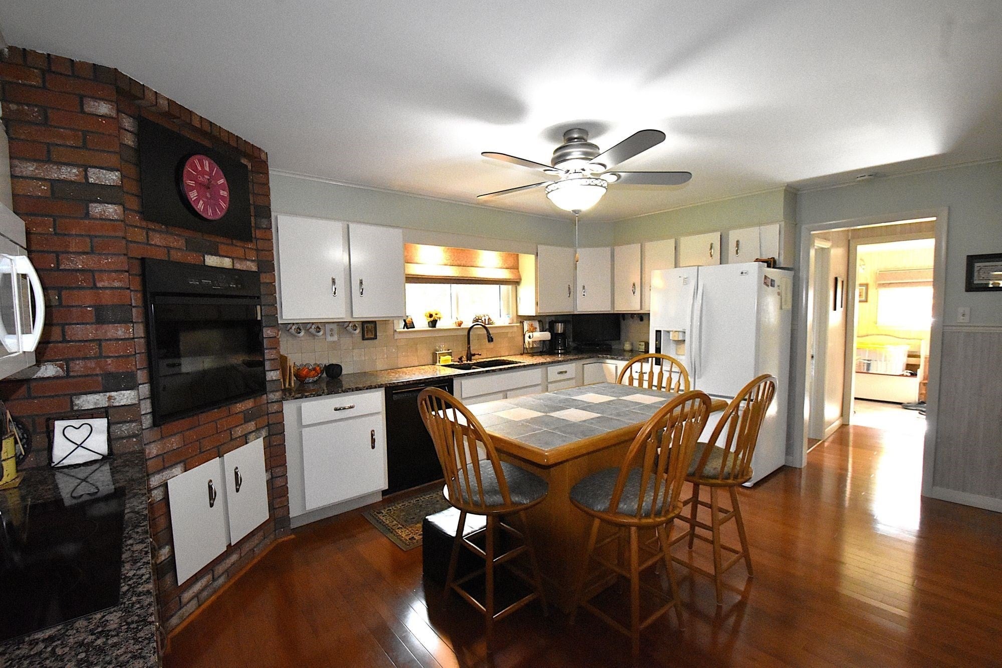 21 Elm St, Grafton, MA Photo #8