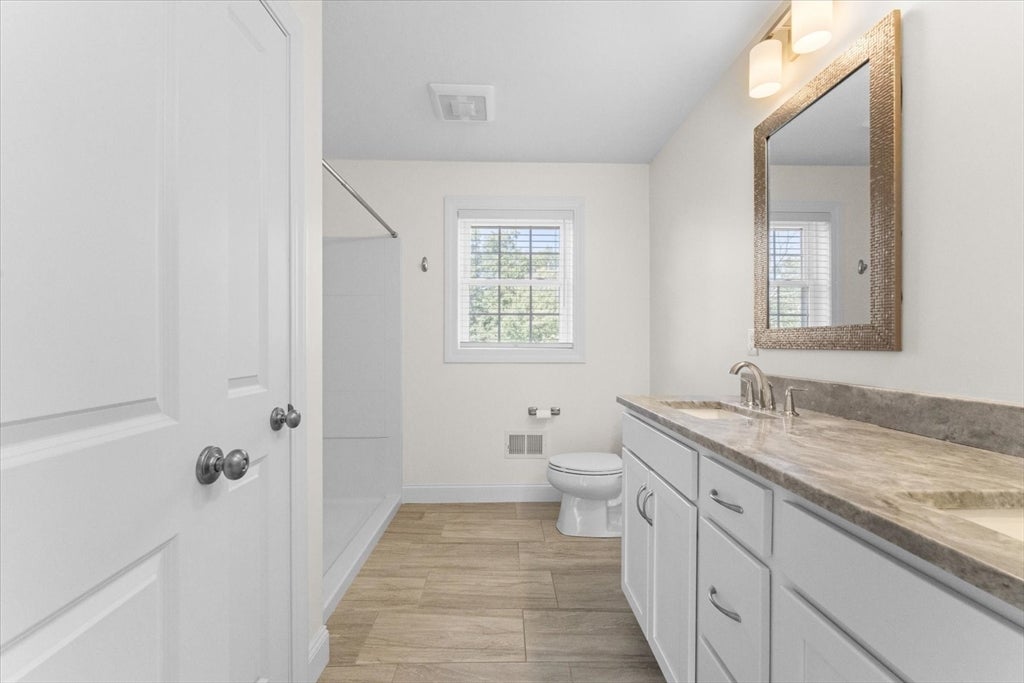 37 Turner Farm Rd, Uxbridge, MA Photo #25