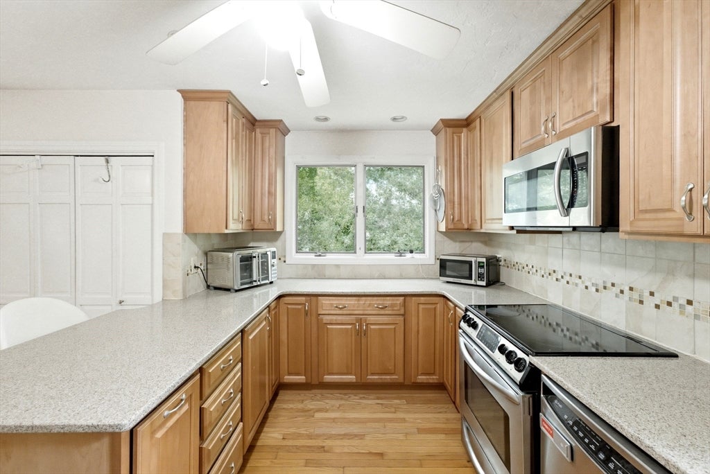 125 Shore Dr, Plymouth, MA, 125 Shore Dr, Plymouth, MA Photo #9