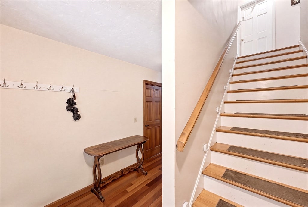 125 Shore Dr, Plymouth, MA, 125 Shore Dr, Plymouth, MA Photo #11