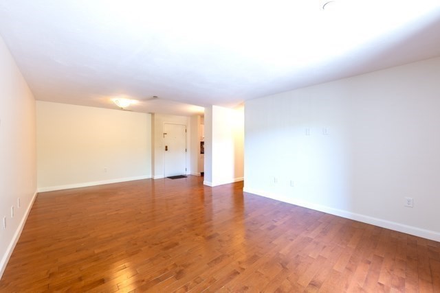22 Railroad St. 306