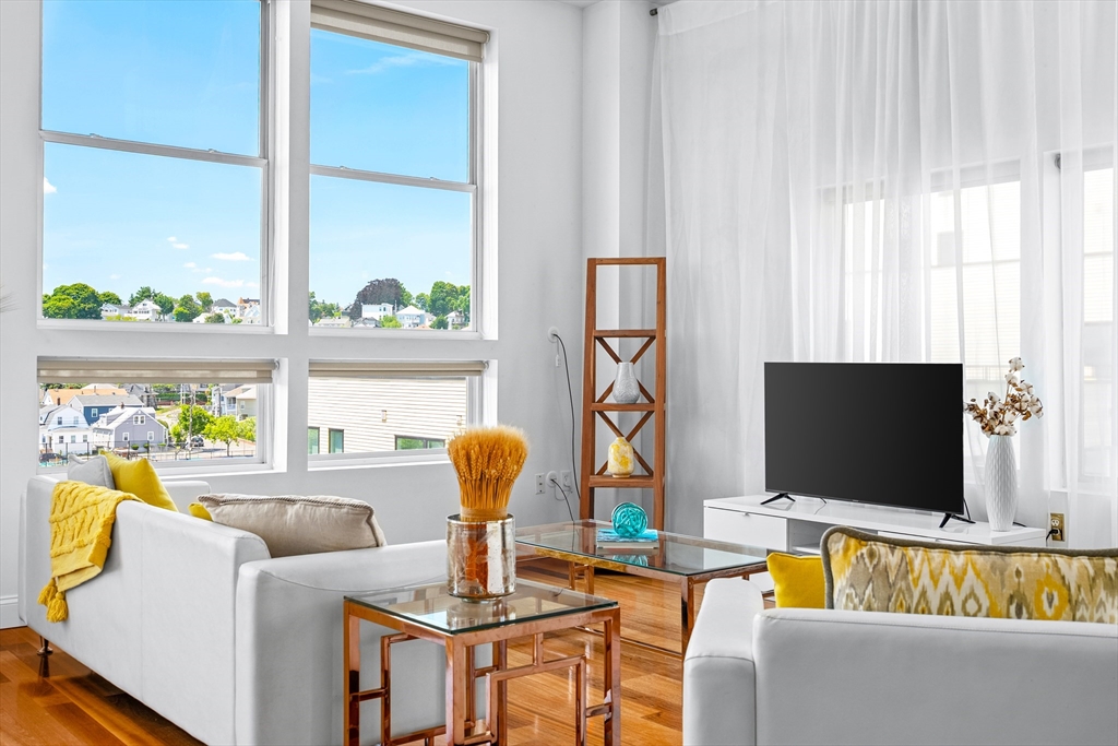 10 Ocean Avenue 414