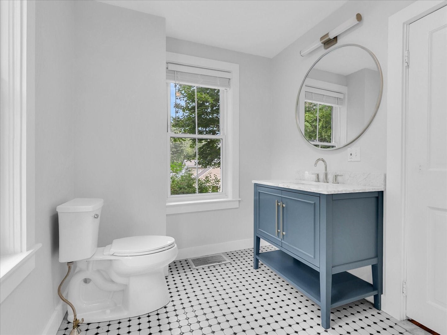 186 Main St #2, Wayland, MA Photo #10