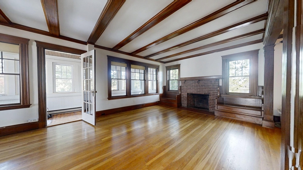 113 Cushing Avenue 113