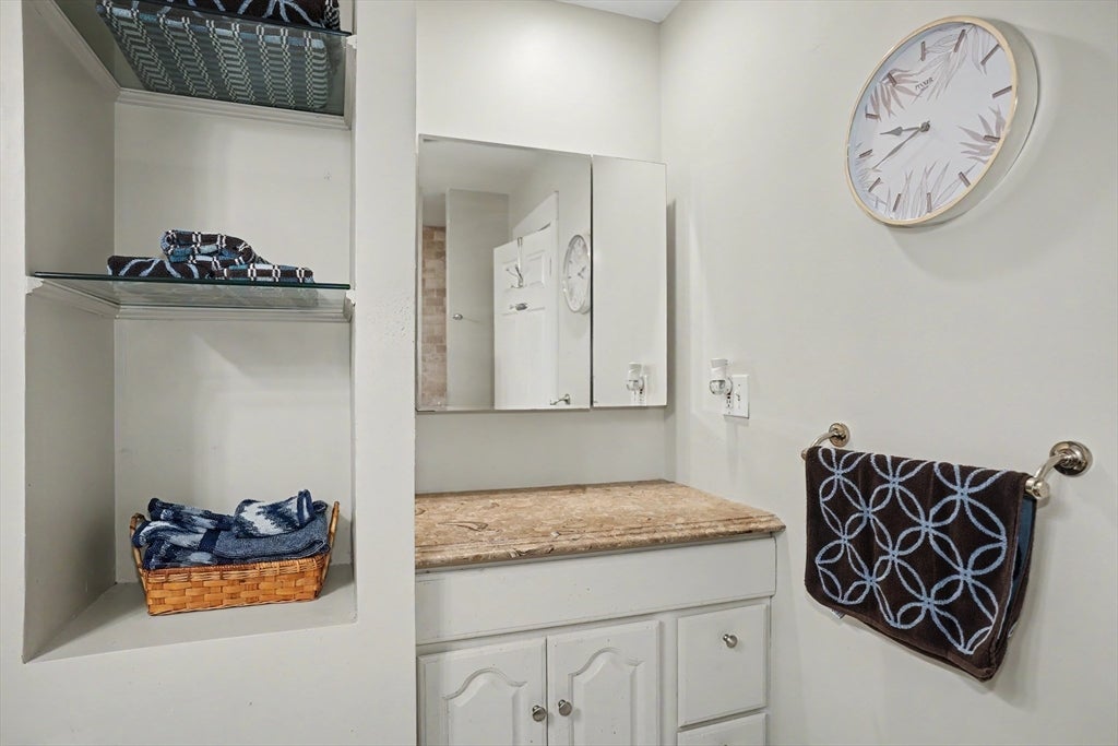 42 Laurelwood Drive #42, Hopedale, MA Photo #30