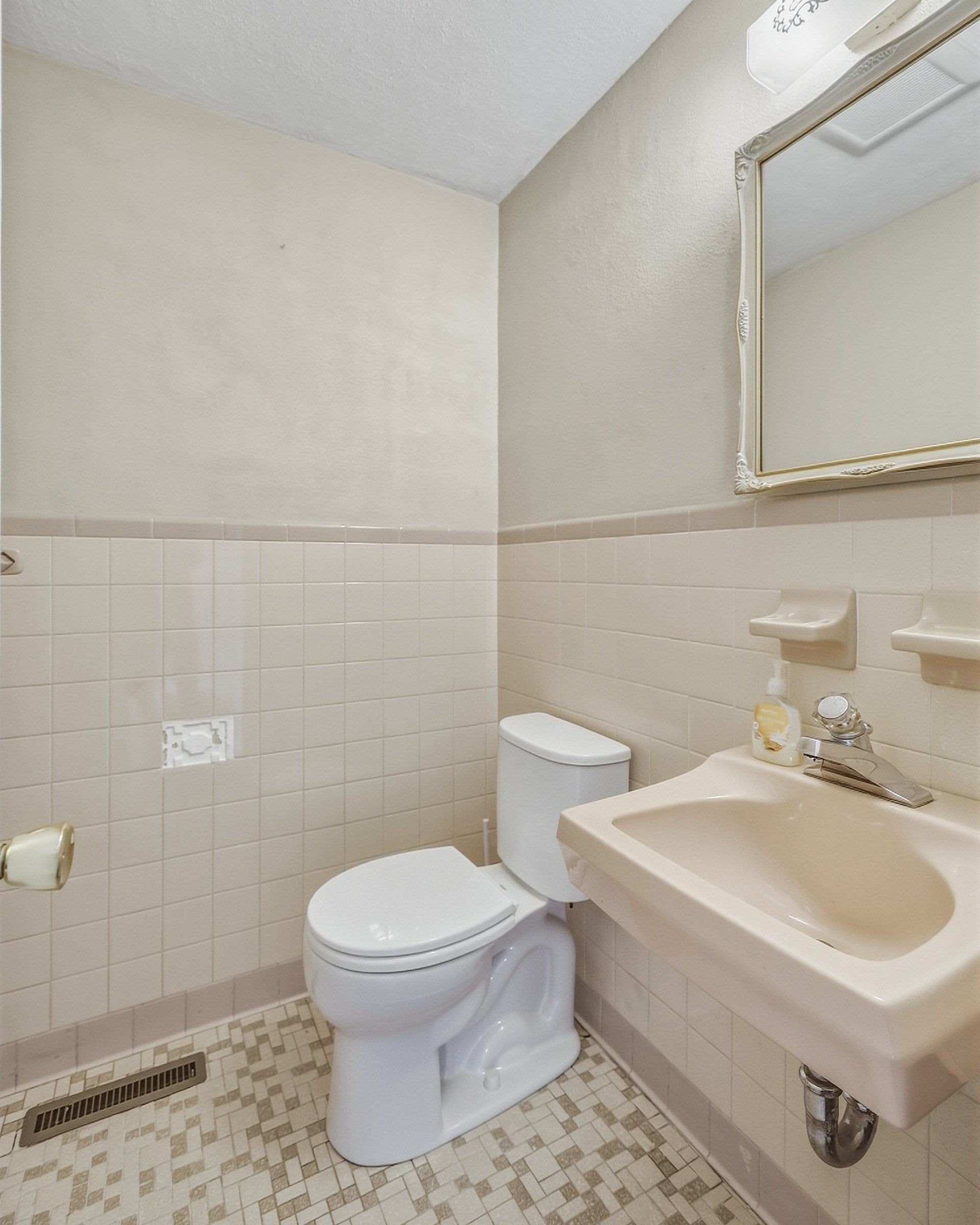 152 Corey Colonial #152, Agawam, MA, 152 Corey Colonial #152, Agawam, MA Photo #20
