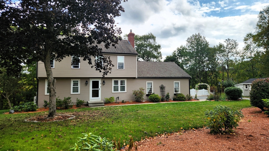 3 Birch Cir