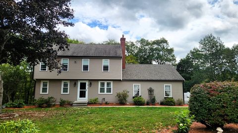 3 Birch Cir Hopedale MA 01747