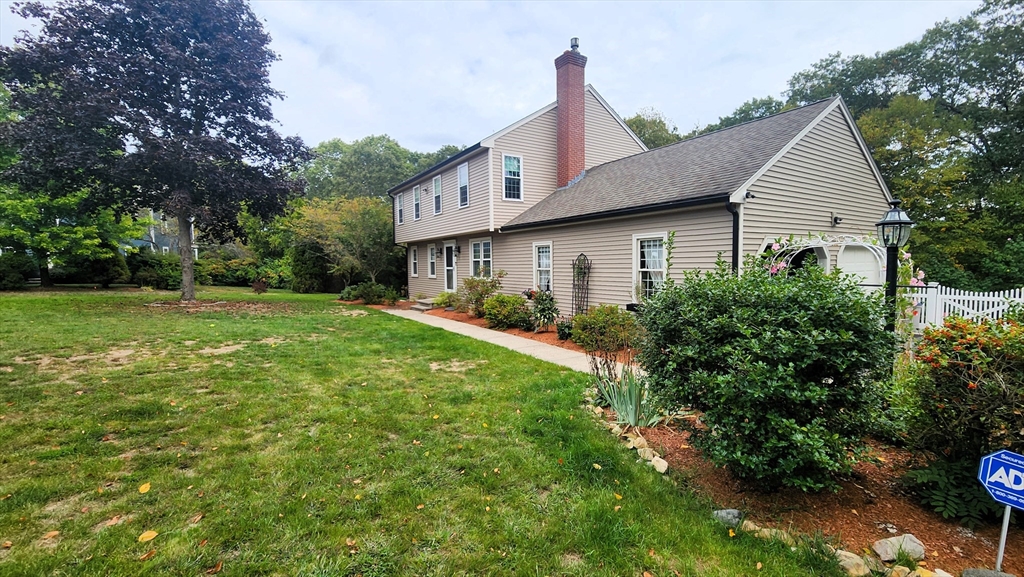 3 Birch Cir